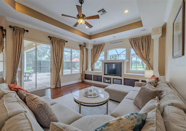 3rd image of 8016 Cypress Crossing Ct, Tampa, FL 33647 | MLS# TB8536768