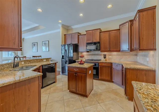 4th image of 8016 Cypress Crossing Ct, Tampa, FL 33647 | MLS# TB8536768