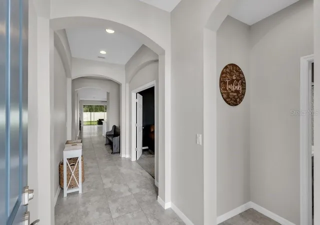 Photo 3 of Single family home for sale at 17651 Bright Wheat Dr, Lithia, FL 33547 | MLS# TB8536781 | Listing updated on 2026-10-04