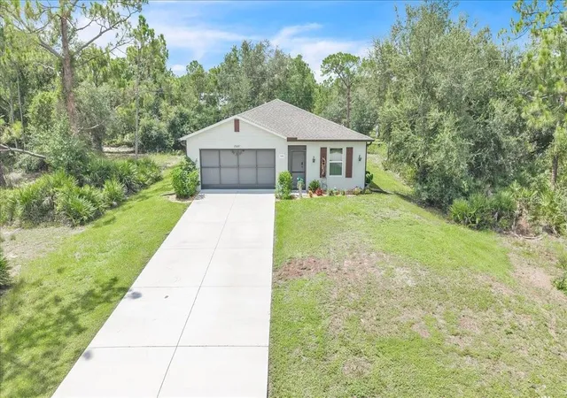 2nd image of 28087 Chinquapin Dr, Punta Gorda, FL 33955 | MLS# C7529323