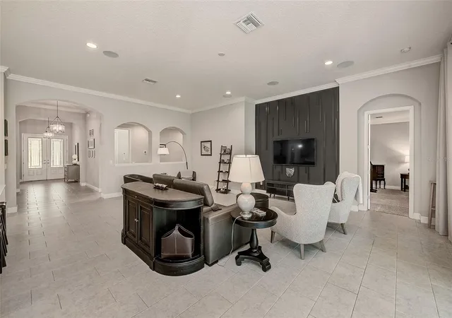 Photo 4 of Single family home for sale at 6916 Neopolitan Ct, Apollo Beach, FL 33572 | MLS# TB8536805 | Listing updated on 2026-10-06