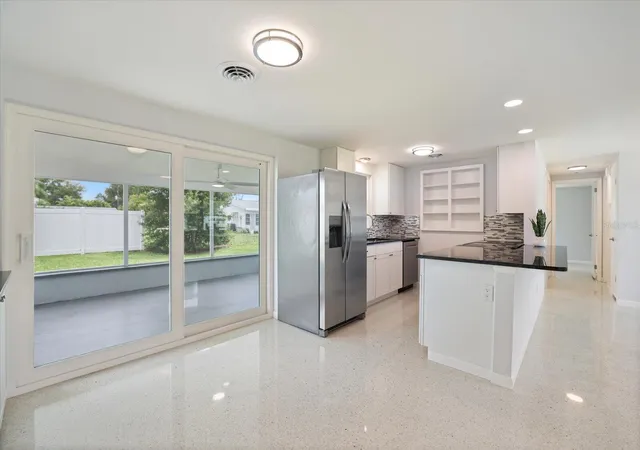 5th image of 3485 Roslyn Rd, Venice, FL 34293 | MLS# O6431654