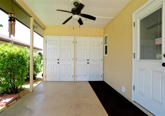 2nd image of 3305 Notre Dame Pl, Bradenton, FL 34207 | MLS# A4702334