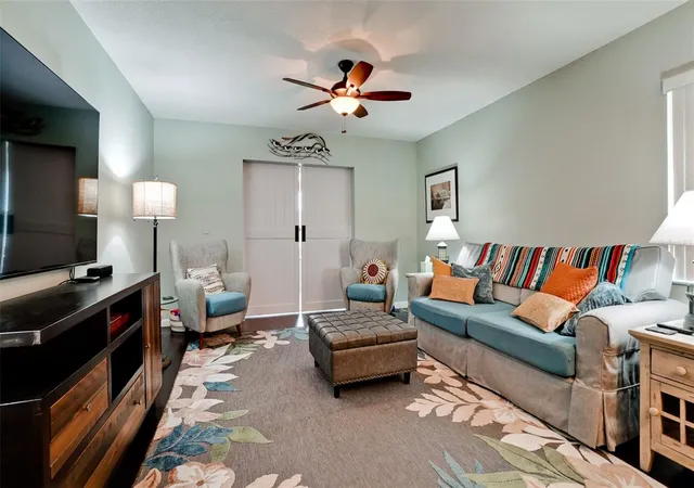 4th image of 3305 Notre Dame Pl, Bradenton, FL 34207 | MLS# A4702334