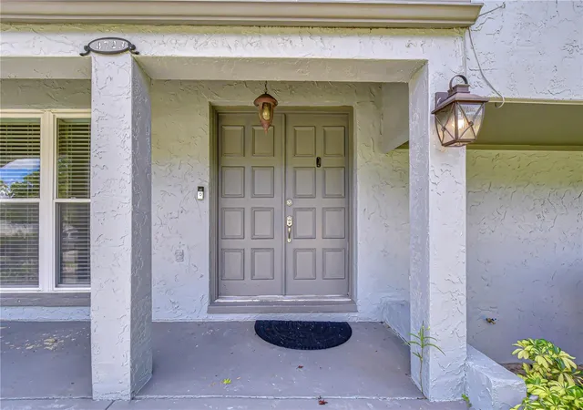 3rd image of 4723 Southbreeze Dr, Tampa, FL 33624 | MLS# TB8536815