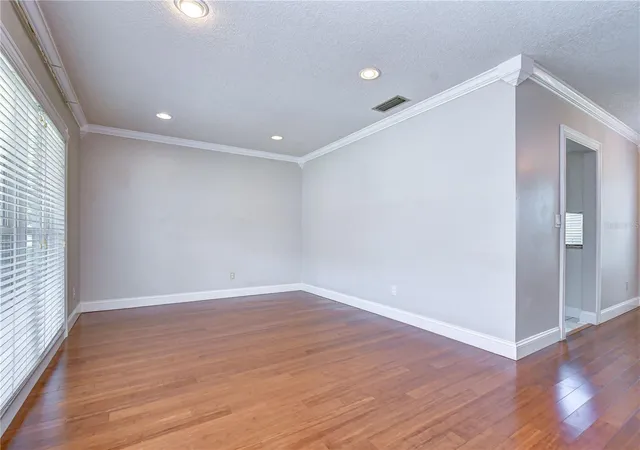 4th image of 4723 Southbreeze Dr, Tampa, FL 33624 | MLS# TB8536815