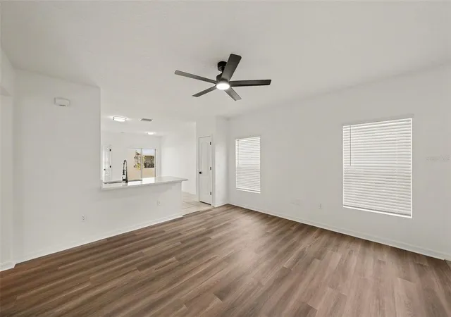 Photo 4 of Single family home for sale at 14433 Haddon Mist Dr, Wimauma, FL 33598 | MLS# TB8536822 | Listing updated on 2026-09-30