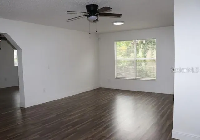 5th image of 2113 La Due Ct, Orlando, FL 32811 | MLS# O6431669