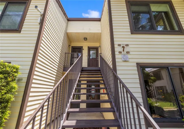 4th image of 428 Moorings Cove Dr #7F, Tarpon Springs, FL 34689 | MLS# TB8536834