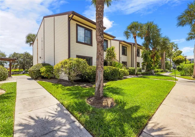5th image of 428 Moorings Cove Dr #7F, Tarpon Springs, FL 34689 | MLS# TB8536834