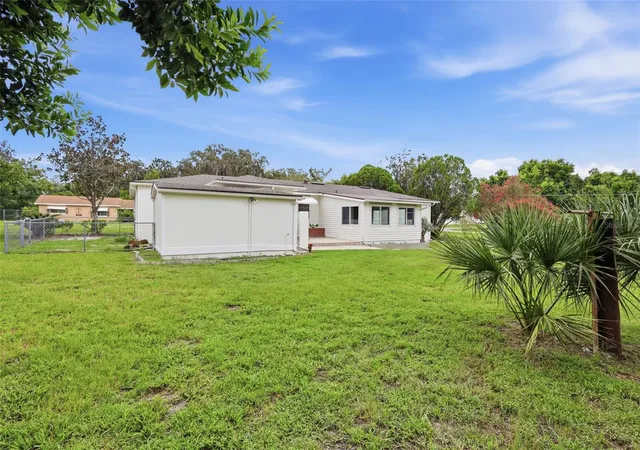 5th image of 18 Aster Dr, Debary, FL 32713 | MLS# V4950616