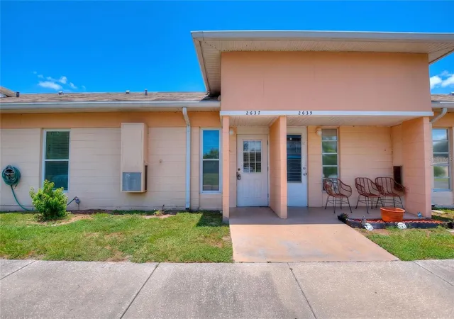Photo 1 of Single family home for sale at 2637 Club Cir, Lakeshore, FL 33854 | MLS# P4939535 | Listing updated on 2026-08-19