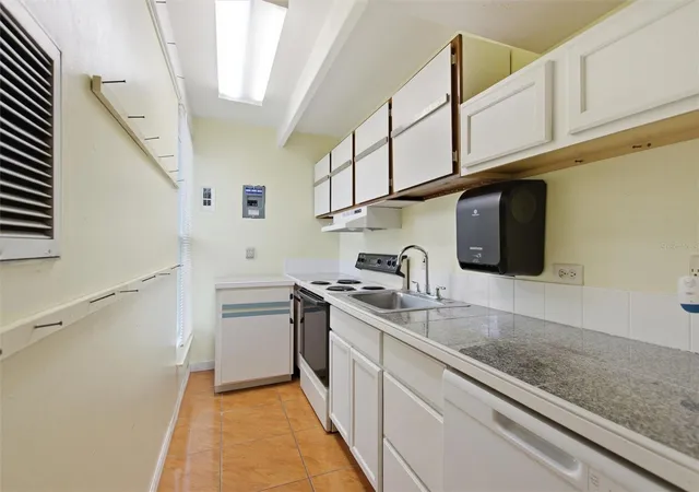 Photo 2 of Single family home for sale at 2637 Club Cir, Lakeshore, FL 33854 | MLS# P4939535 | Listing updated on 2026-08-19