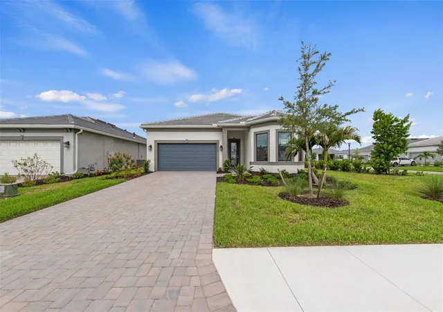 2nd image of 5006 Golden Shore Ct, Bradenton, FL 34211 | MLS# TB8536842