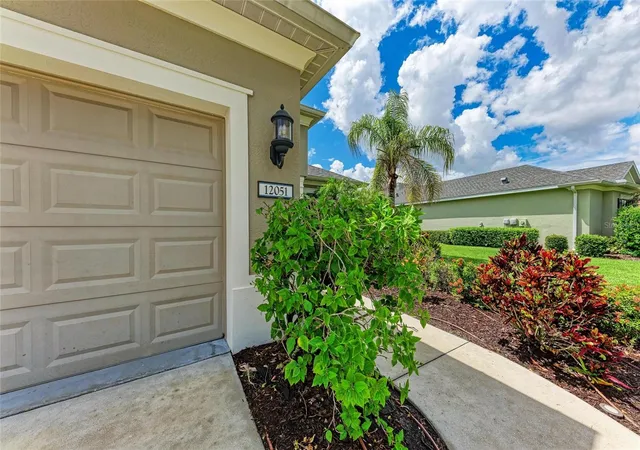 Photo 3 of Single family home for sale at 12051 Forest Park Cir, Bradenton, FL 34211 | MLS# A4702353 | Listing updated on 2026-08-27