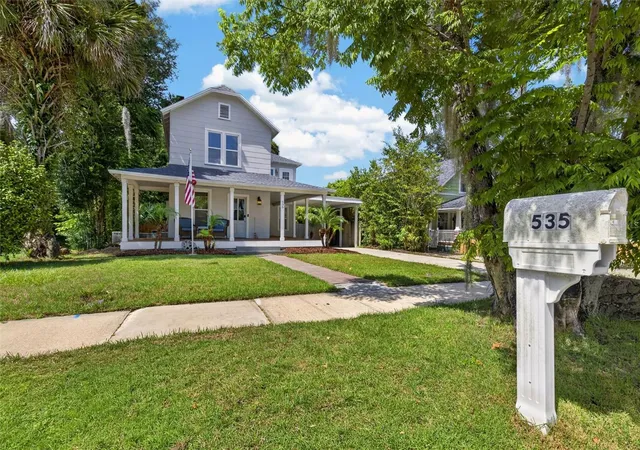 3rd image of 535 W Minnesota Ave, Deland, FL 32720 | MLS# V4950617