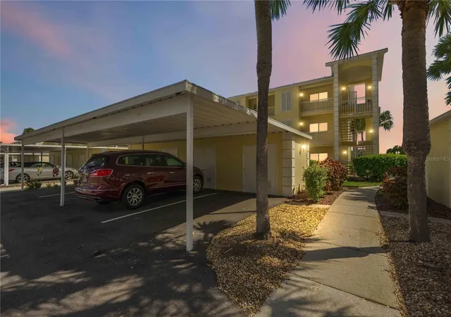 61st image of 406 Cerromar Cir N #328, Venice, FL 34293 | MLS# N6145291