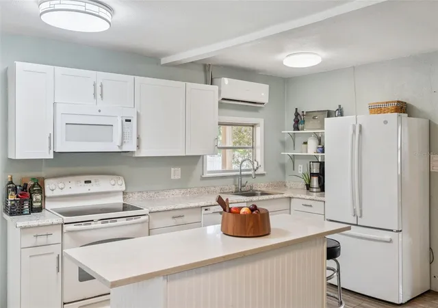 2nd image of 809 Grandview Ave, Altamonte Springs, FL 32701 | MLS# S5155239