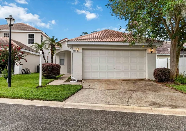 2nd image of 923 Torrey Pine Dr, Winter Springs, FL 32708 | MLS# O6431747
