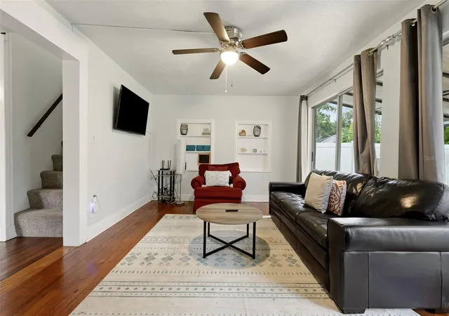 Photo 3 of Single family home for sale at 3052 Alta Vista St, Sarasota, FL 34237 | MLS# TB8536903 | Listing updated on 2026-09-30