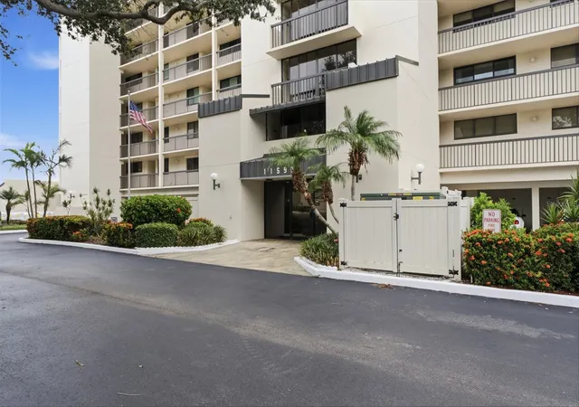 Photo 2 of Condo for sale at 11590 Shipwatch Dr #542, Largo, FL 33774 | MLS# TB8536912 | Listing updated on 2026-08-17