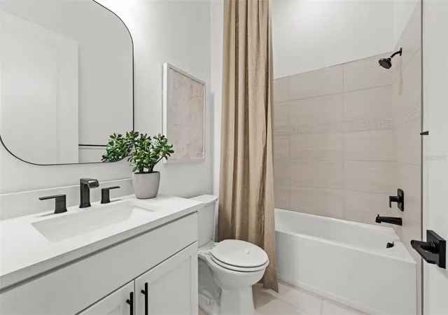 3rd image of 4829 Long Point Run, Bradenton, FL 34211 | MLS# TB8536935