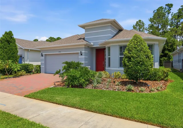 Photo 2 of Single family home for sale at 17932 Passionflower Cir, Clermont, FL 34714 | MLS# O6431823 | Listing updated on 2026-08-18