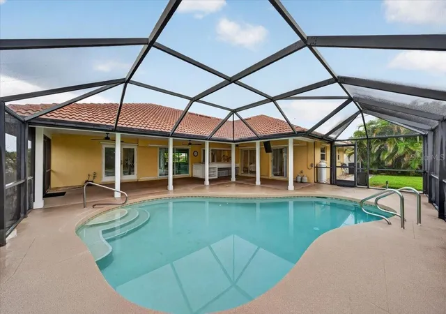 2nd image of 100 Matisse Cir W, Nokomis, FL 34275 | MLS# TB8537024