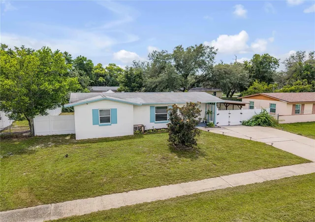 Photo 4 of Single family home for sale at 2417 Adams Ave, Deltona, FL 32738 | MLS# O6431885 | Listing updated on 2026-10-06