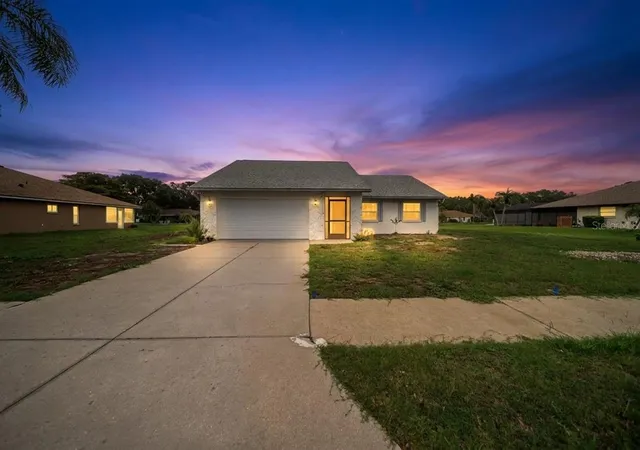 Photo 1 of Single family home for sale at 112 Woodingham Dr, Venice, FL 34292 | MLS# A4702418 | Listing updated on 2026-10-20