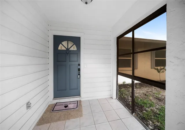 Photo 4 of Single family home for sale at 112 Woodingham Dr, Venice, FL 34292 | MLS# A4702418 | Listing updated on 2026-10-20