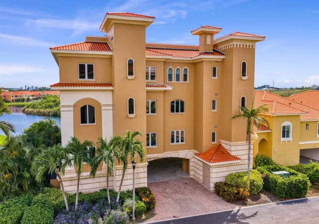 1st image of 43 Bayview Ct S #A, Saint Petersburg, FL 33711 | MLS# TB8537041