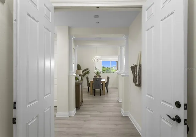5th image of 43 Bayview Ct S, St. Petersburg, FL 33711