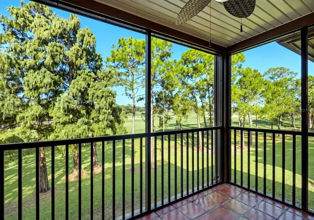 4th image of 2400 Feather Sound Dr #427, Clearwater, FL 33762 | MLS# TB8537042