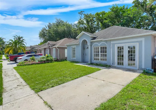 Photo 2 of Single family home for sale at 7544 Pine Frk Dr, Orlando, FL 32822 | MLS# O6431911 | Listing updated on 2026-08-19
