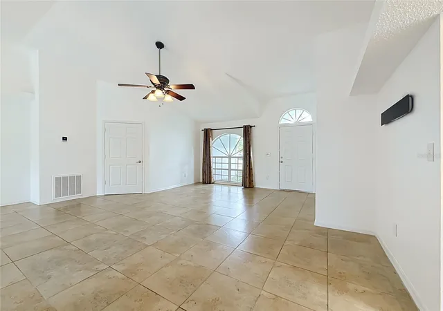 4th image of 6146 104Th Ave N, Pinellas Park, FL 33782 | MLS# L4964130