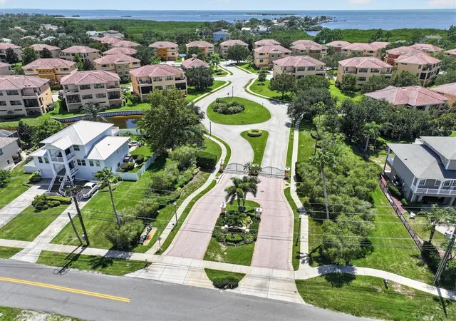 5th image of 1652 Citrine Trl, Tarpon Springs, FL 34689 | MLS# TB8537064