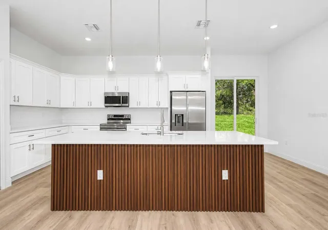 Photo 2 of Sale Pending at 6301 Sw 147th Street Rd, Ocala, FL 34473 | MLS# OM730000 | Listing updated on 2026-09-02