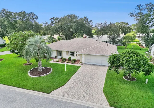 2nd image of 26920 Racquet Cir, Leesburg, FL 34748 | MLS# G5116235