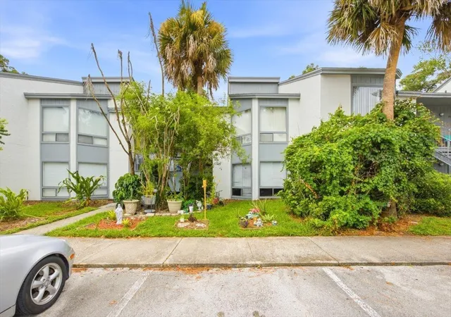 Photo 1 of Condo for sale at 2628 Lemon Tree Ln #6C, Orlando, FL 32839 | MLS# O6431962 | Listing updated on 2026-09-02