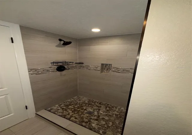 2nd image of 225 Country Clb Dr, LARGO, FL 33771