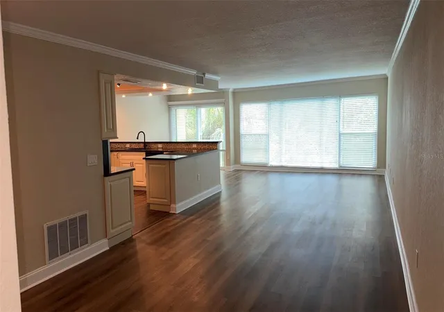 Photo 3 of Condo for sale at 225 Country Clb Dr #E346, Largo, FL 33771 | MLS# OM730007 | Listing updated on 2026-08-18