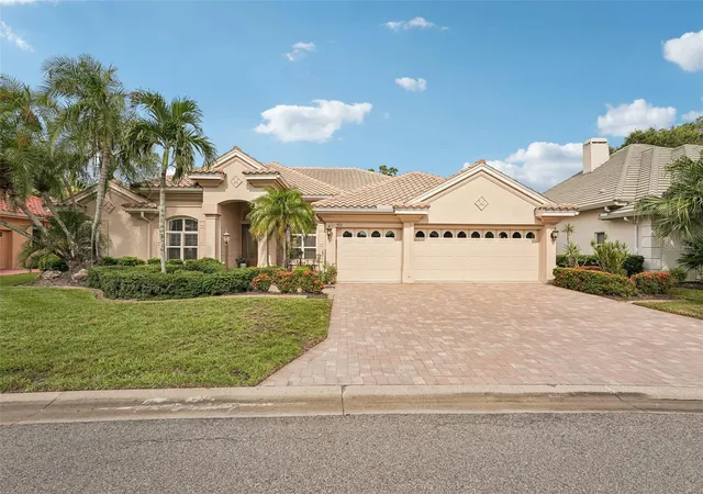 Photo 2 of Single family home for sale at 403 Lansbrook Dr, Venice, FL 34292 | MLS# A4702444 | Listing updated on 2026-09-02