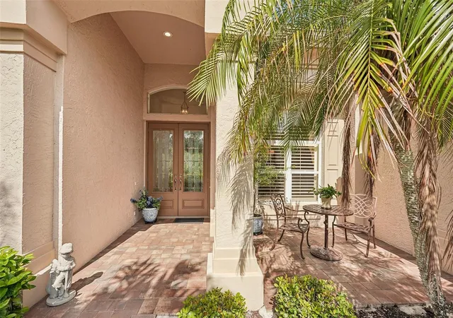 Photo 3 of Single family home for sale at 403 Lansbrook Dr, Venice, FL 34292 | MLS# A4702444 | Listing updated on 2026-09-02