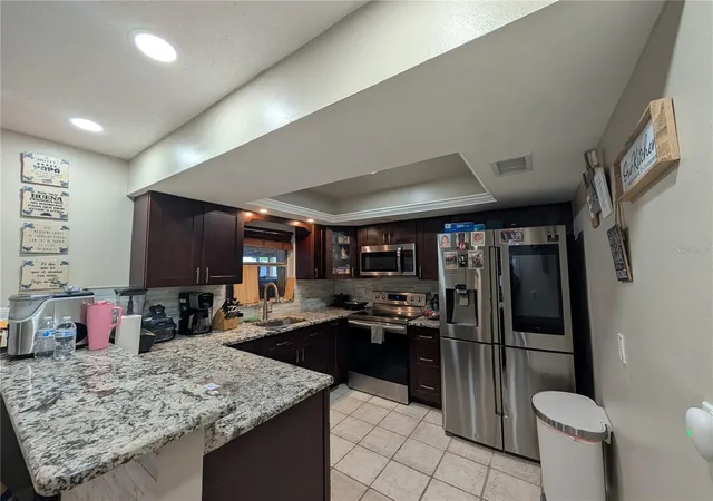 Photo 3 of Single family home for sale at 2828 Nassau St, Sarasota, FL 34231 | MLS# A4702457 | Listing updated on 2026-08-29