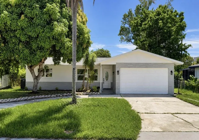 1st image of 1421 Heather Dr, Dunedin, FL 34698 | MLS# TB8537197