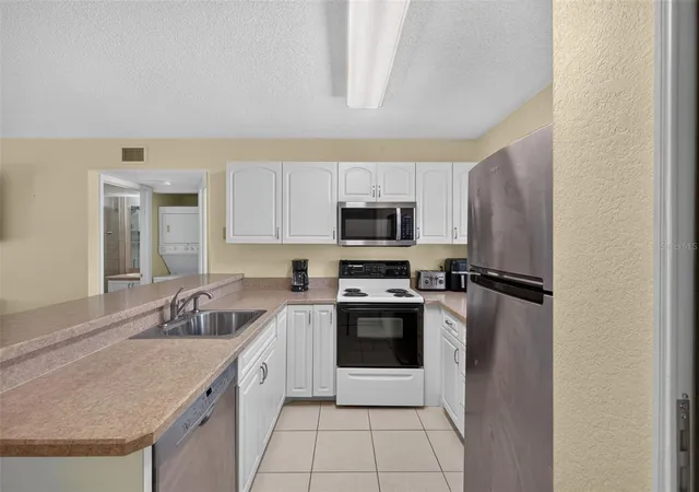 2nd image of 25100 Sandhill Blvd #B 102, Punta Gorda, FL 33983 | MLS# C7529389