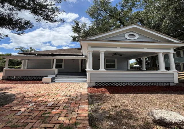 Photo 1 of Sale Pending at 919 E 26th Avenue, Tampa, FL 33605 | MLS# TB8537221 | Listing updated on 2026-08-18