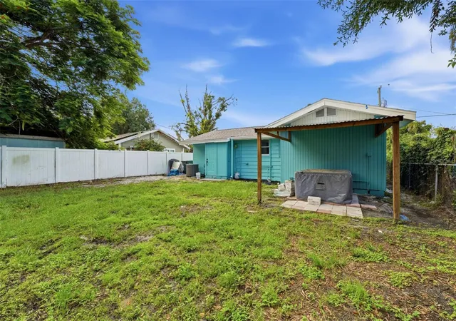 12th image of 5541 Kensington St, Sarasota, FL 34232 | MLS# GC542602