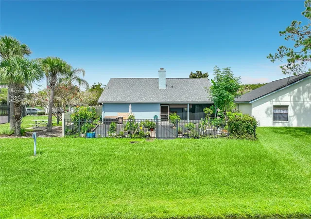Photo 3 of Single family home for sale at 2405 Settlers Trl, Orlando, FL 32837 | MLS# O6432077 | Listing updated on 2026-08-19